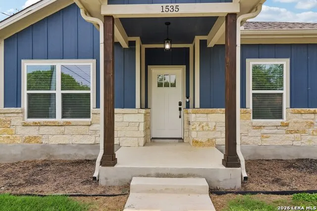 1535 Larkspur San Antonio, TX 78213