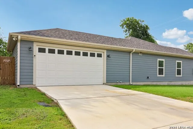 1535 Larkspur San Antonio, TX 78213