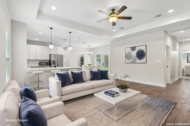 1535 Larkspur San Antonio, TX 78213