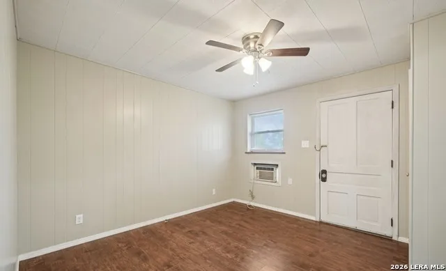 1620 CAVETT ST Gonzales, TX 78629