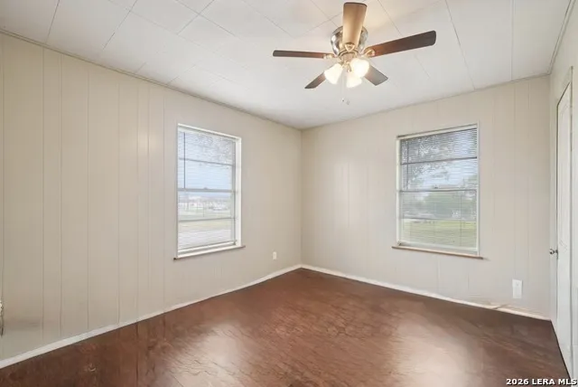 1620 CAVETT ST Gonzales, TX 78629