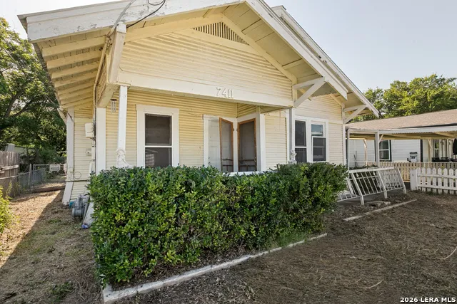 7411 MARY ABBOTT ST San Antonio, TX 78221