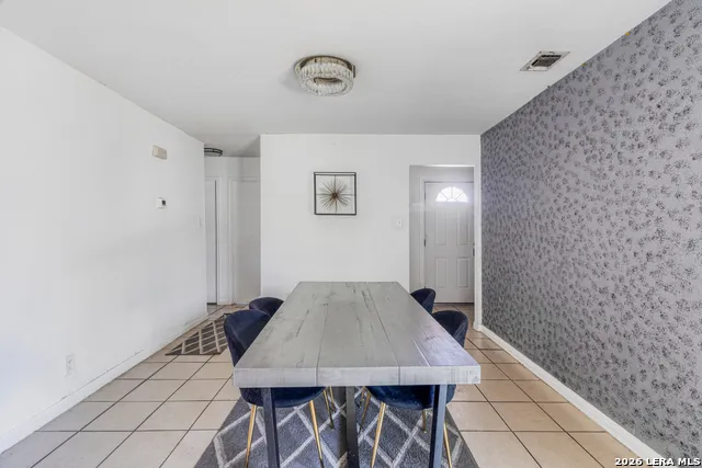 411 SAMUEL DR San Antonio, TX 78227