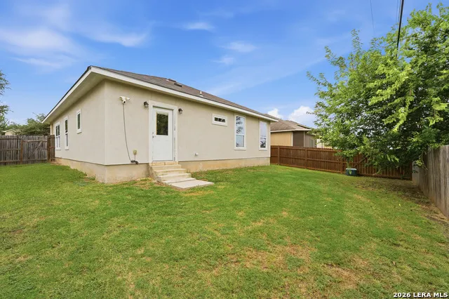7618 Bit Elmendorf, TX 78112