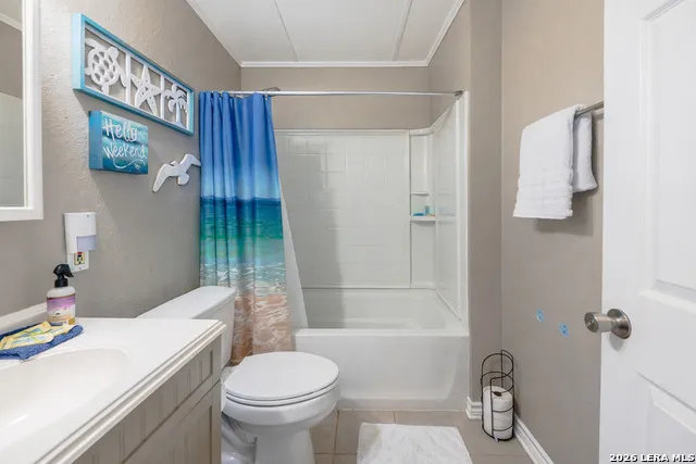 247 Allen M Parks Rockport, TX 78382