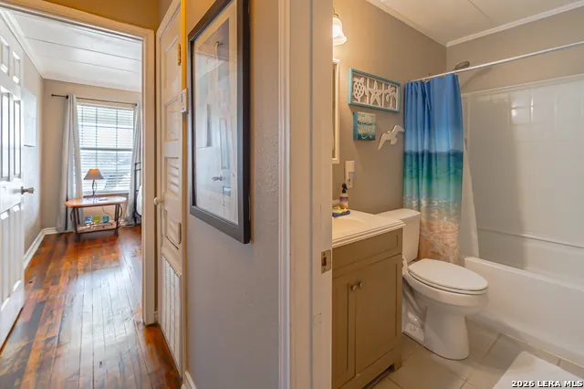 247 Allen M Parks Rockport, TX 78382