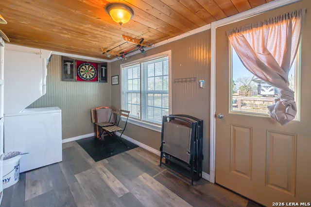 247 Allen M Parks Rockport, TX 78382