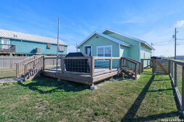 247 Allen M Parks Rockport, TX 78382