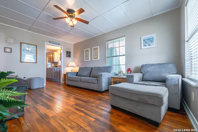 247 Allen M Parks Rockport, TX 78382