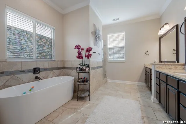 196 TEXAS BND Castroville, TX 78009