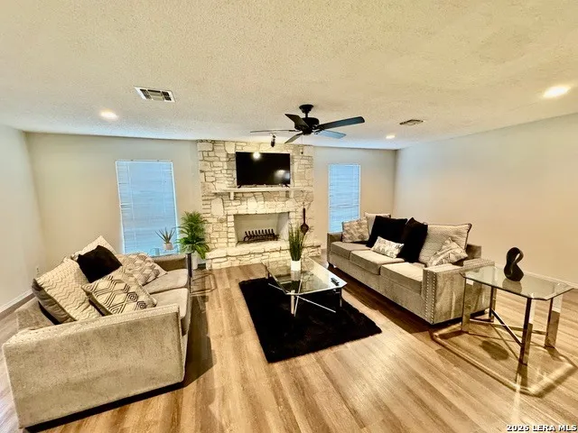 8006 Harper Valley Live Oak, TX 78233