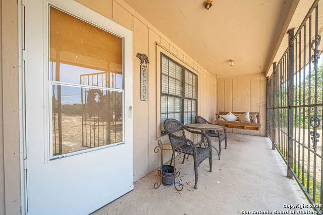 371 Lake Country Lakehills, TX 78063
