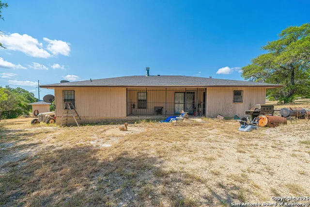 371 Lake Country Lakehills, TX 78063