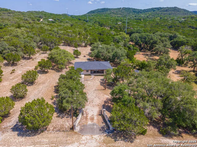 371 Lake Country Lakehills, TX 78063