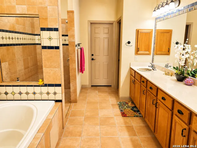 3950 RIVER FLS San Antonio, TX 78259