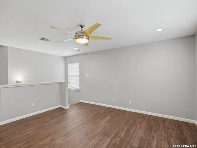 6605 Wood Bench Live Oak, TX 78233