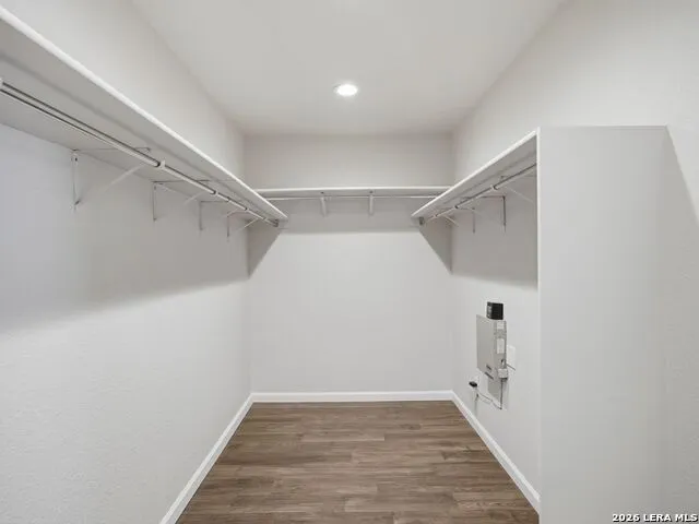 6605 Wood Bench Live Oak, TX 78233
