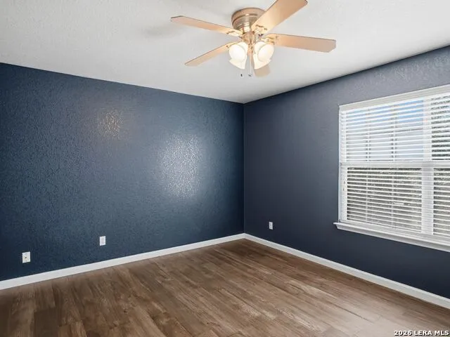 6605 Wood Bench Live Oak, TX 78233