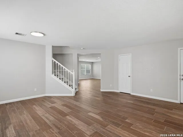 6605 Wood Bench Live Oak, TX 78233