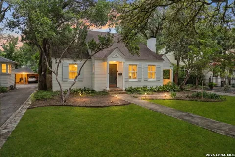 216 TUXEDO AVE