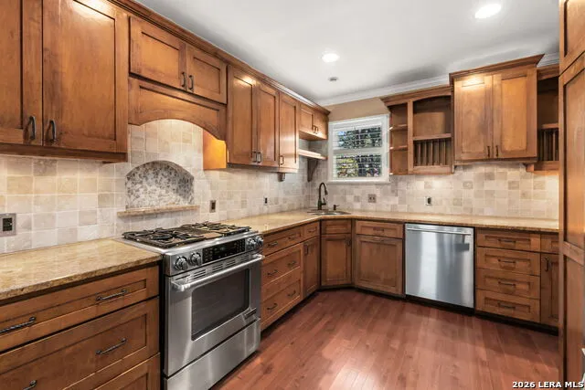 216 TUXEDO AVE Alamo Heights, TX 78209