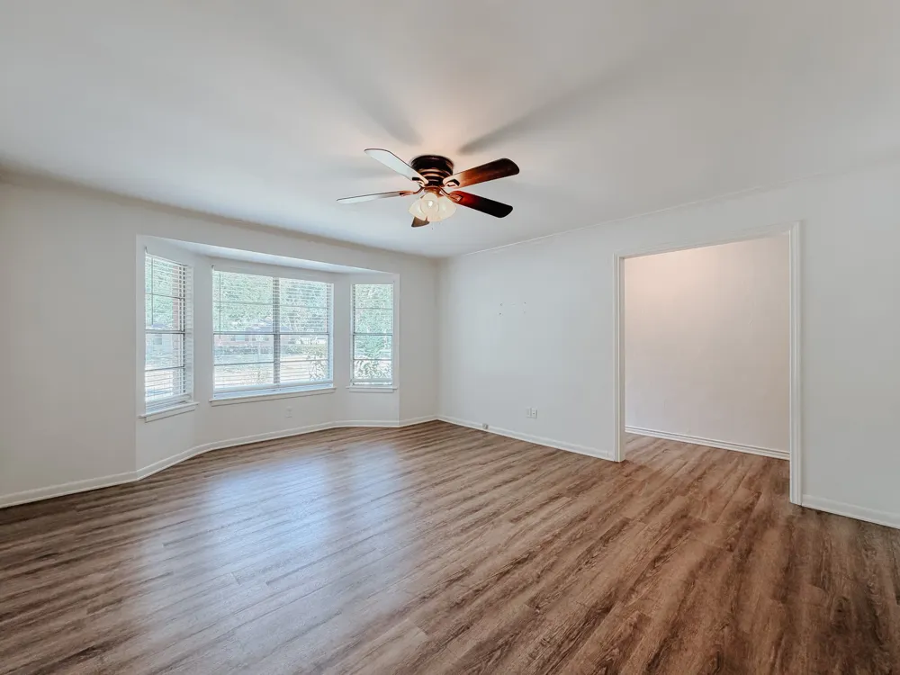 2002 Mimosa Drive Corsicana, TX 75110