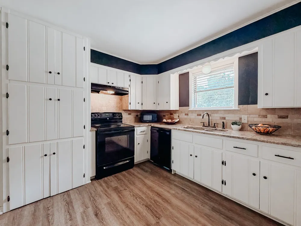 2002 Mimosa Drive Corsicana, TX 75110