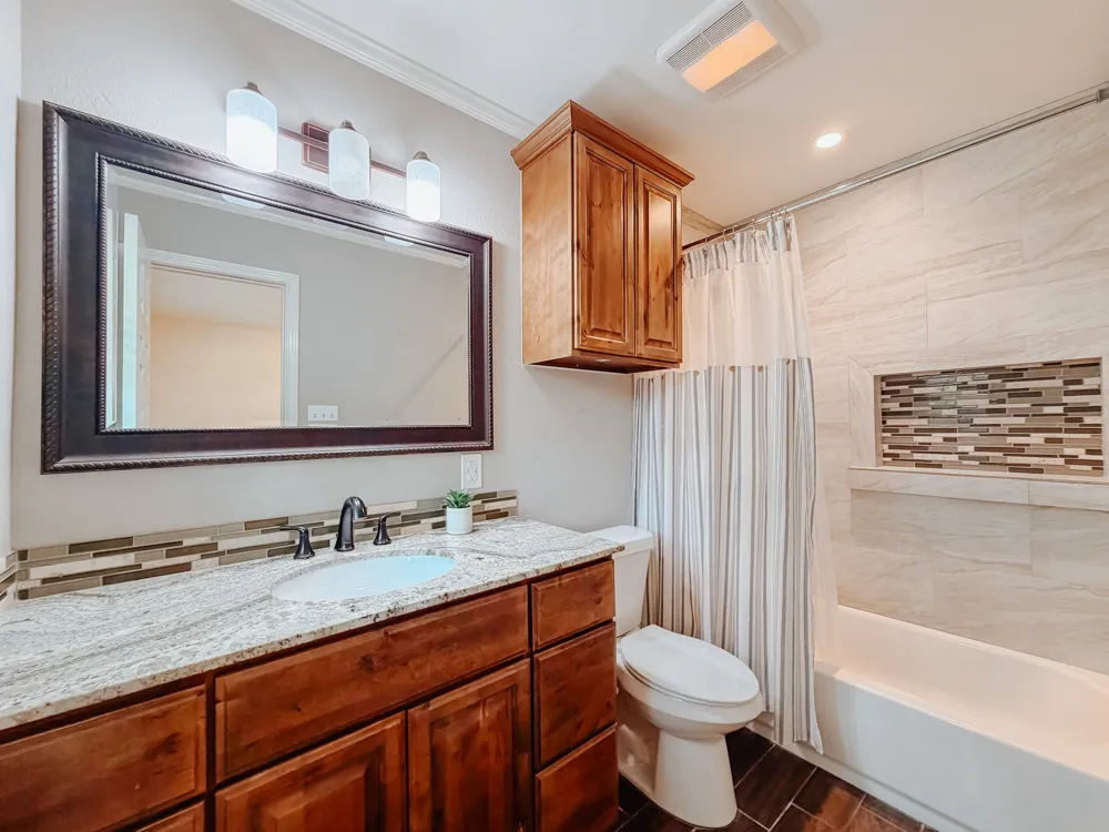 2002 Mimosa Drive Corsicana, TX 75110