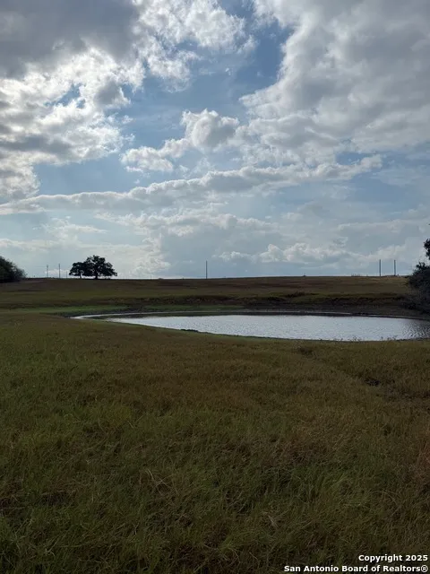 4689 County Road 302 Runge, TX 78151