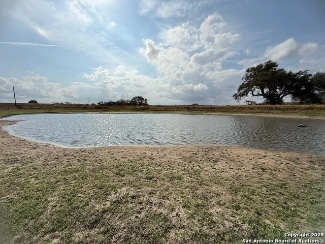 4689 County Road 302 Runge, TX 78151