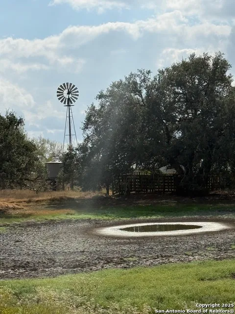 4689 County Road 302 Runge, TX 78151