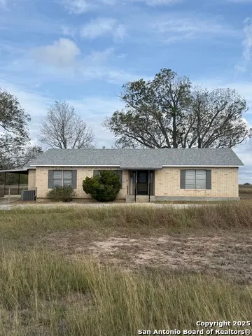 4689 County Road 302 Runge, TX 78151