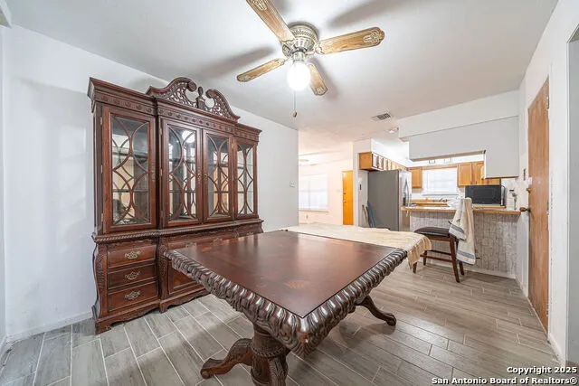 371 Lake Country Lakehills, TX 78063