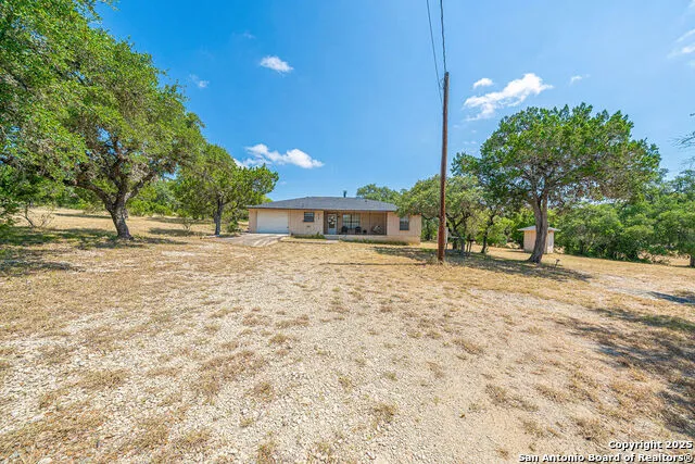 371 Lake Country Lakehills, TX 78063