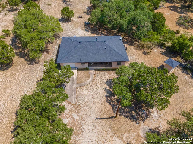 371 Lake Country Lakehills, TX 78063