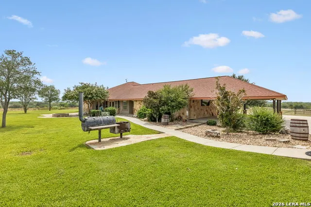 2655 CR 233 Gillett, TX 78116