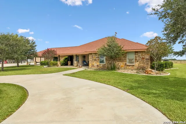 2655 CR 233 Gillett, TX 78116