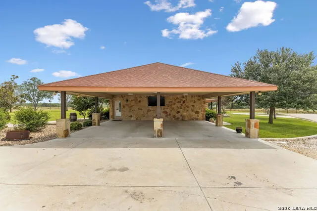 2655 CR 233 Gillett, TX 78116