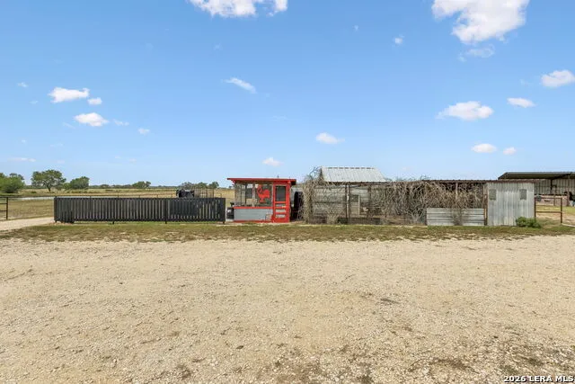 2655 CR 233 Gillett, TX 78116