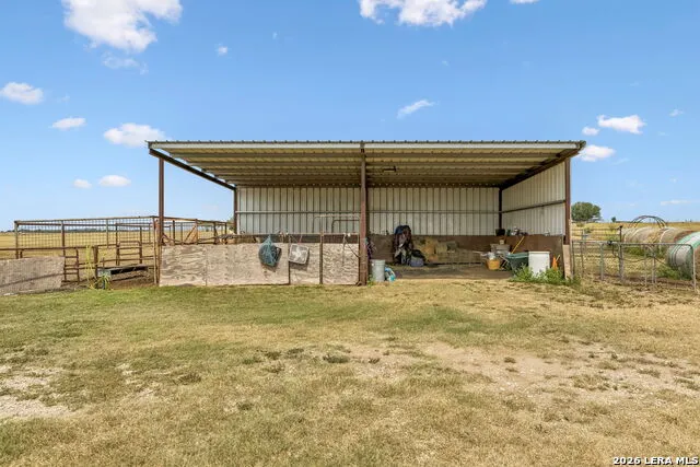 2655 CR 233 Gillett, TX 78116