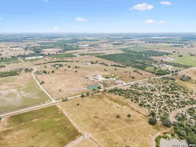 2655 CR 233 Gillett, TX 78116
