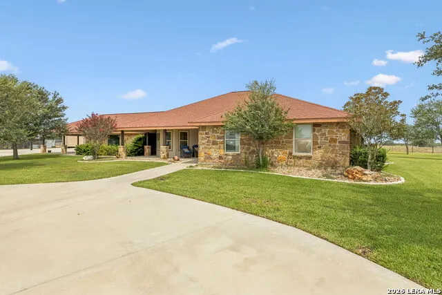 2655 CR 233 Gillett, TX 78116