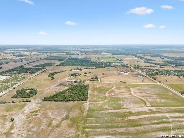 2655 CR 233 Gillett, TX 78116