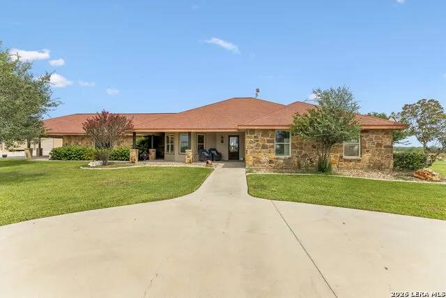 2655 CR 233 Gillett, TX 78116