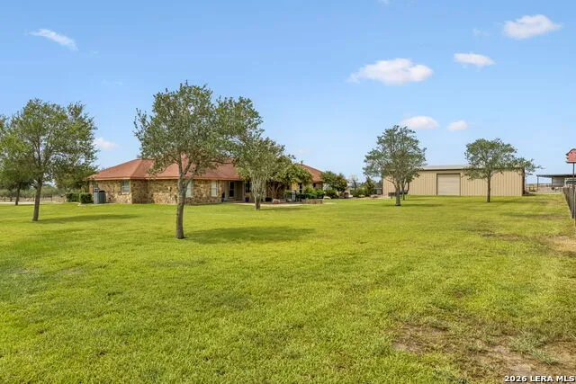 2655 CR 233 Gillett, TX 78116