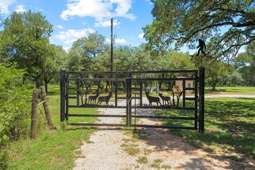 2013 Mustang Lane San Marcos, TX 78666