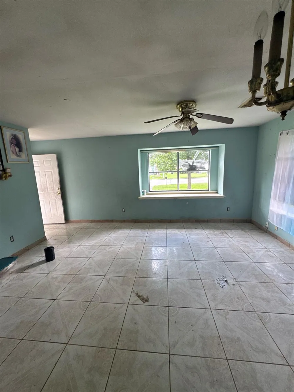 9318 Sterlingshire Street Houston, TX 77078