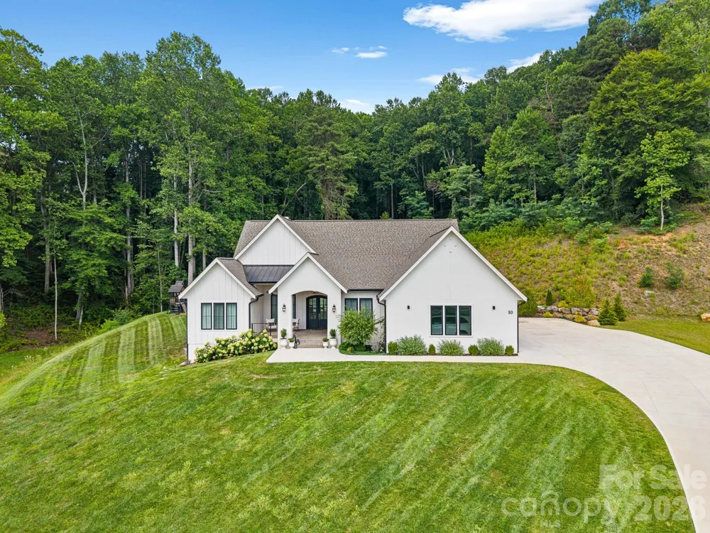 30 Bridgeway Drive Candler, NC 28715