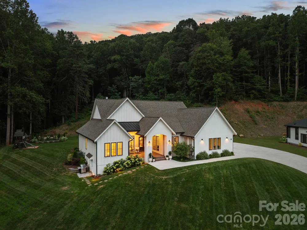 30 Bridgeway Drive Candler, NC 28715