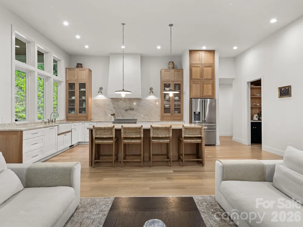 30 Bridgeway Drive Candler, NC 28715